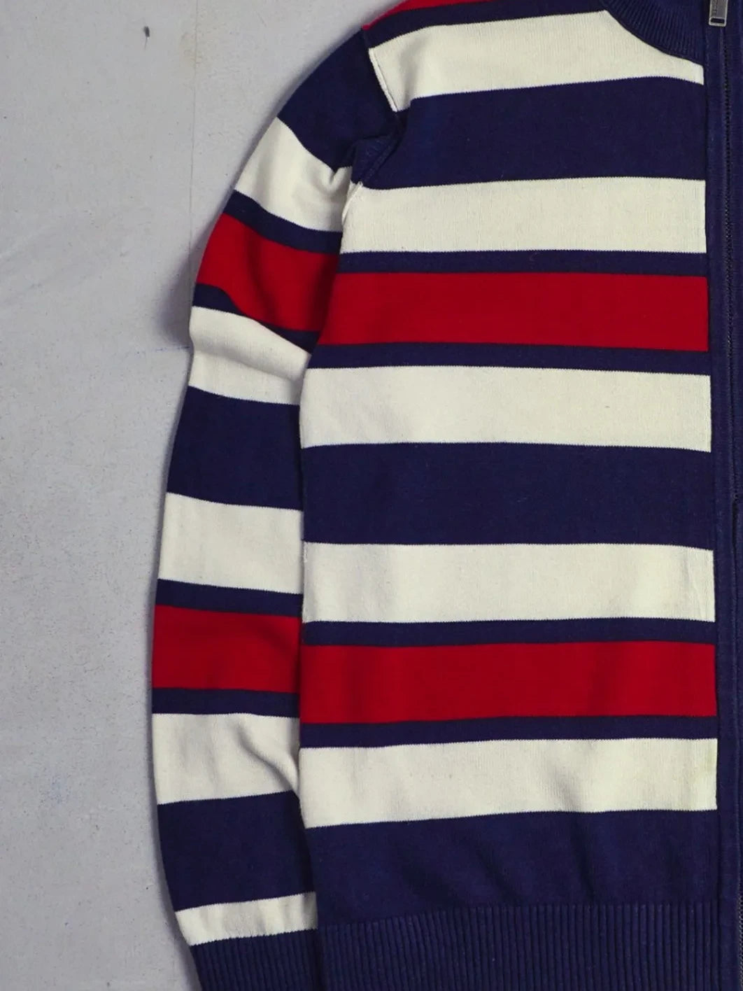 Vintage Tommy Hilfiger Sweater Left