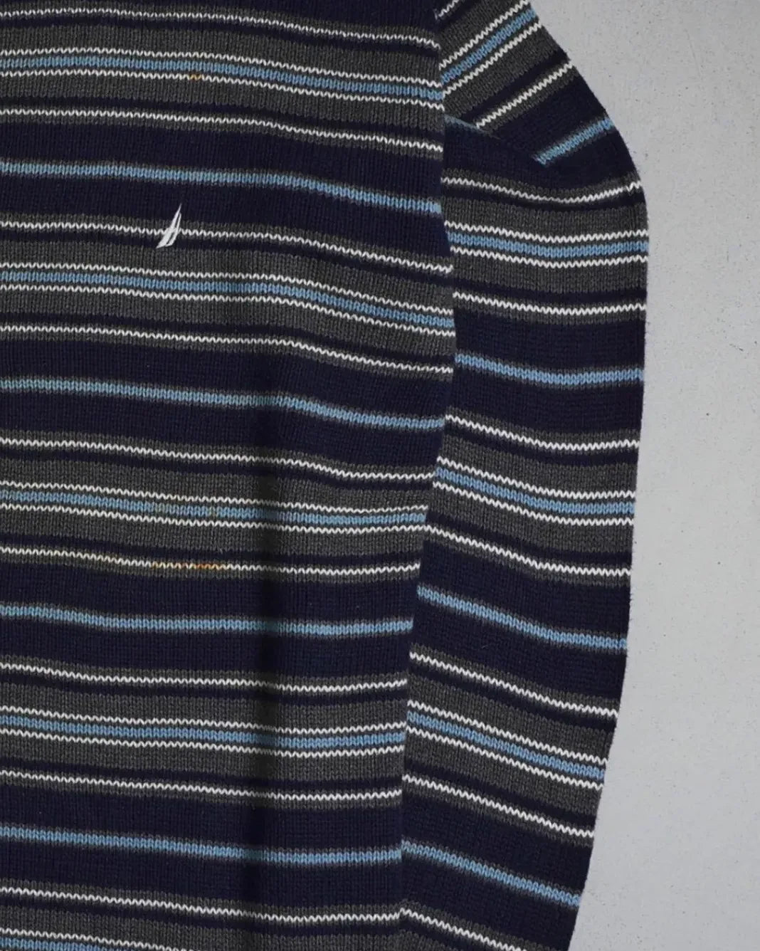 Vintage Nautica Sweater Right