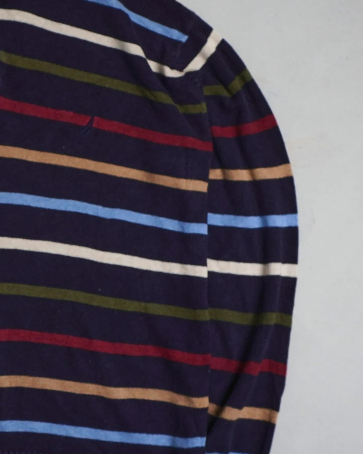 Vintage Nautica Sweater Right