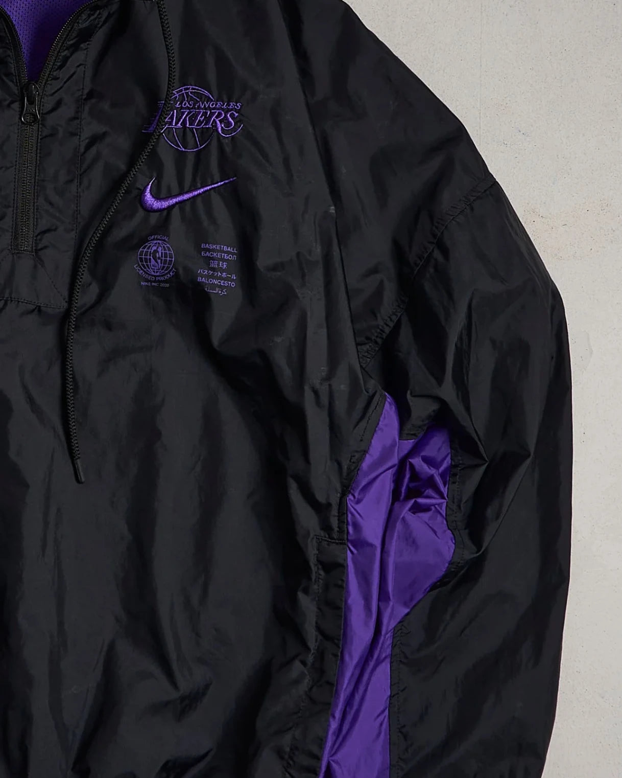 Vintage Nike L.A. Lakers Jacket Right